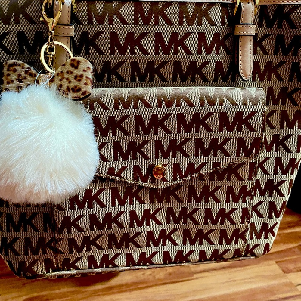 Micheal Kors shoulder bag